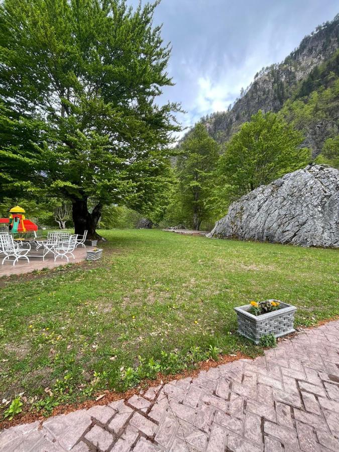 Bujtina Rilindja Guest House Valbone Buitenkant foto